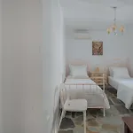 Agios Sostis Vila Serifos Town