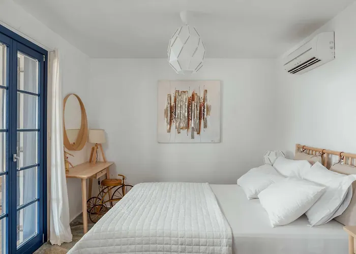 فيلة Agios Sostis Serifos Town