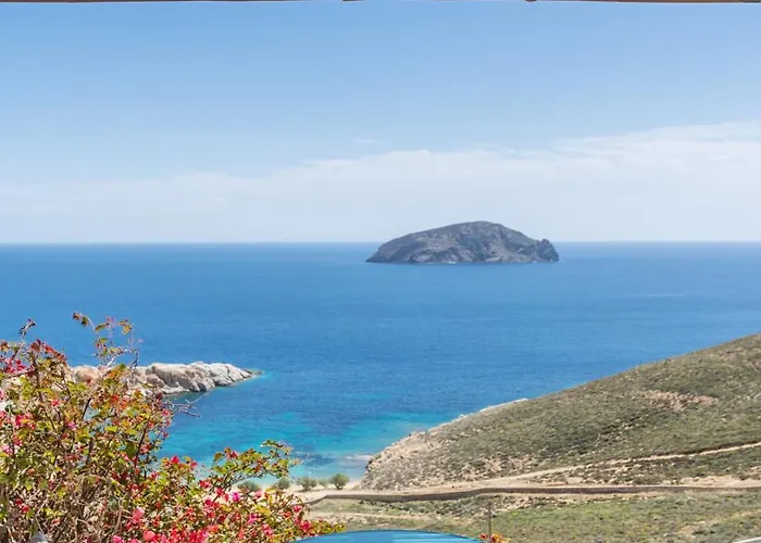 فيلة Agios Sostis Serifos Town