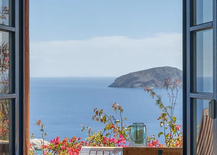 Agios Sostis * Serifos Town